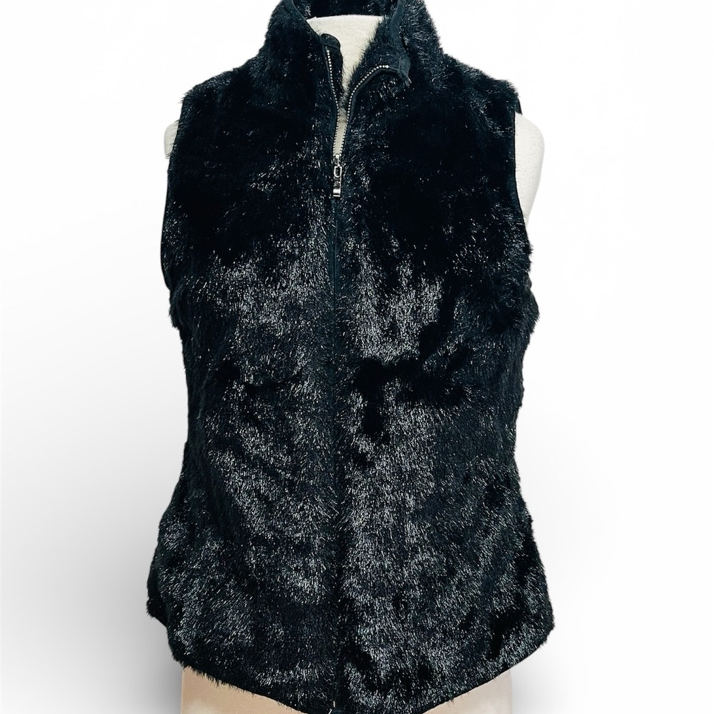 Vintage A.M.I. Women's Black Faux Fur Vest Size M Accent Fashion